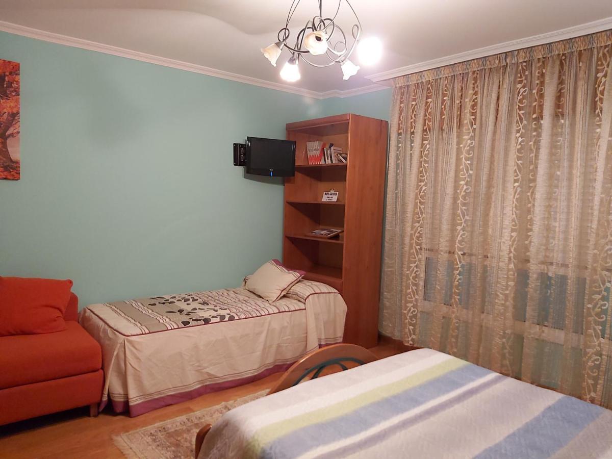 Despertar Con El Sonido De Los Pajaros Villa Мелиде Екстериор снимка
