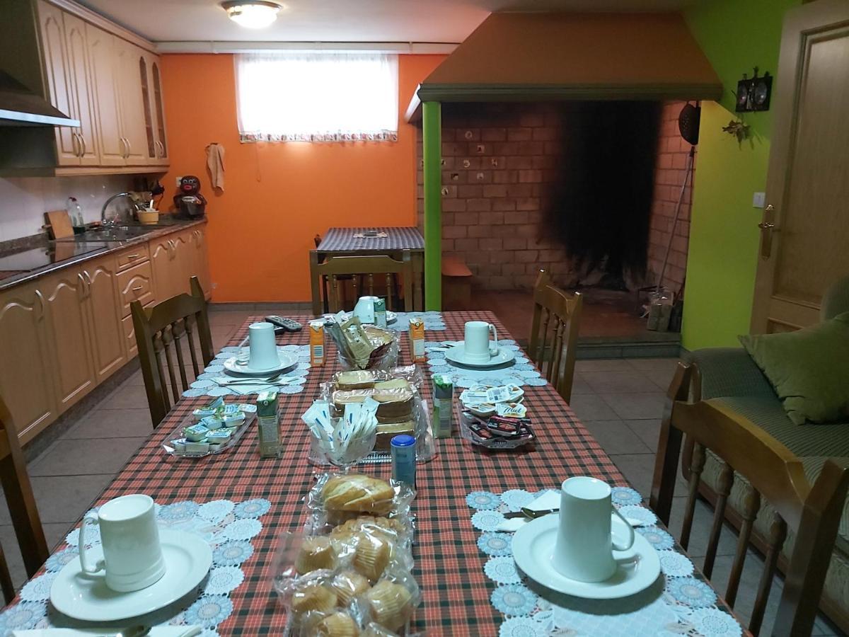 Despertar Con El Sonido De Los Pajaros Villa Мелиде Екстериор снимка